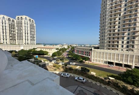 Elegant Semi-furnished Stu for Rent in The Pearl