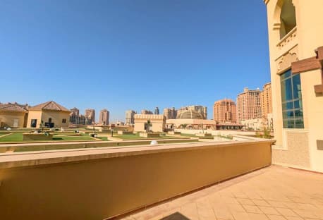 4 BEDROOM TOWNHOUSE + MAID ROOM | STUNNING VIEW