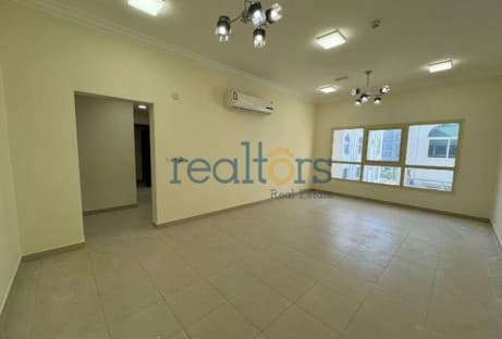 Spacious 2 bedrooms Master Flat in Al Sadd