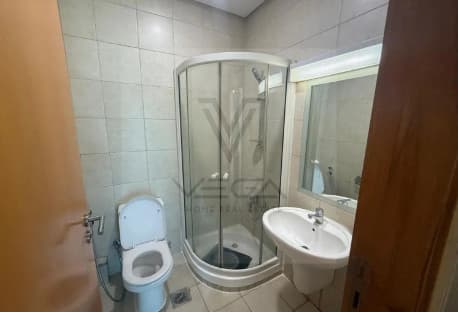 Semi Furnished 2 BHK with Sea & City View