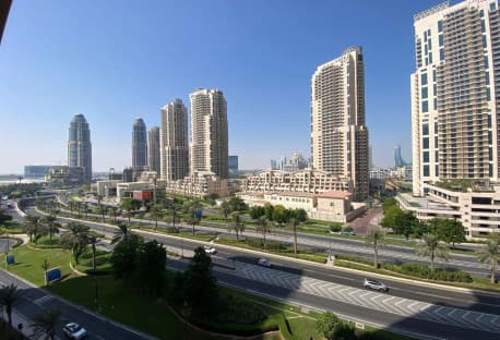 FOR SALE! SPACIOUS 1 BEDROOM-F/F-WITH TITLE DEEDS