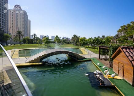 SPACIOUS TWO BEDROOM / SEA VIEW / FOR SALE