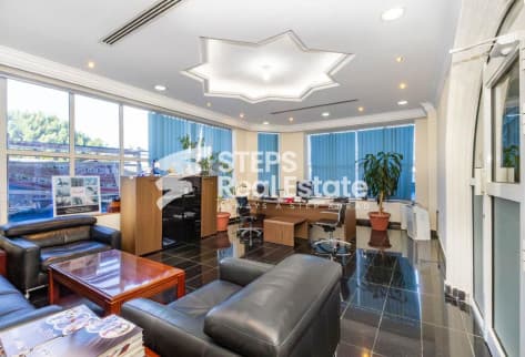 Service Villa in Prime Location, Large Plot Size