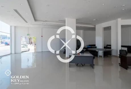 Available Corner Shop for Rent in Old Ghanim