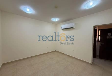 Spacious 5BR Staff Villa Prime Al Kheesa Location
