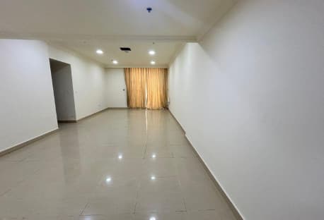 Spacious Apartment in Old Salata Near Corniche!