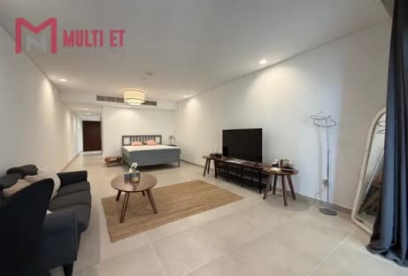 Deluxe Studio FF with Balcony | Viva Bahriya