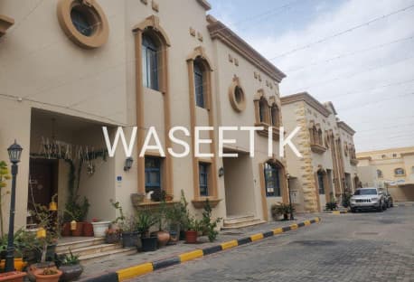 Semi furnished Villa 3bhk+Maid - Compound-Maamoura