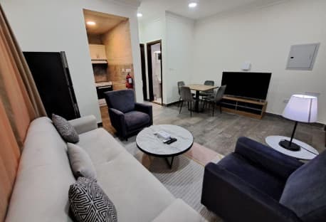 Available 1BHK Hotel Apt in Old Airport nr METRO!