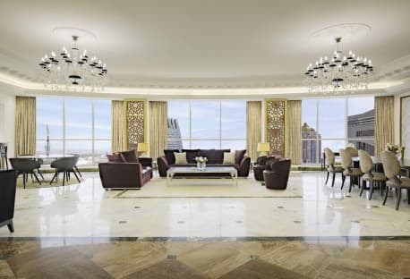 4BR | FF | Luxury and Serviced | Private Pool