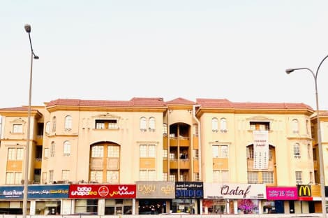 SPACIOUS 2 BHK (4250) & 4 BK(5500) AVAILABLE FOR BACHELORES @ WAKRA