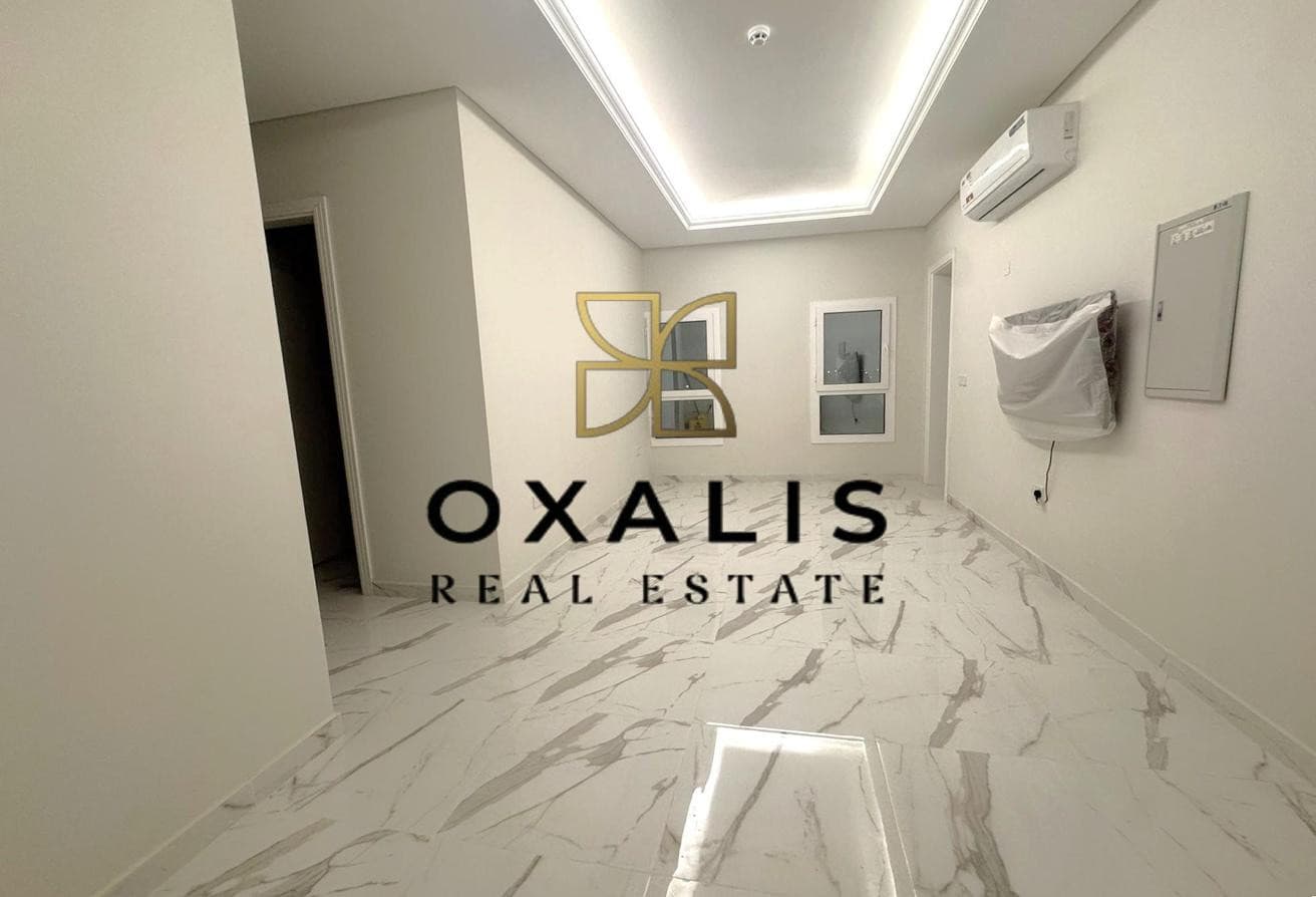 BRAND NEW !! STUNNING 2 BEDROOMS SEMI FURNISHED