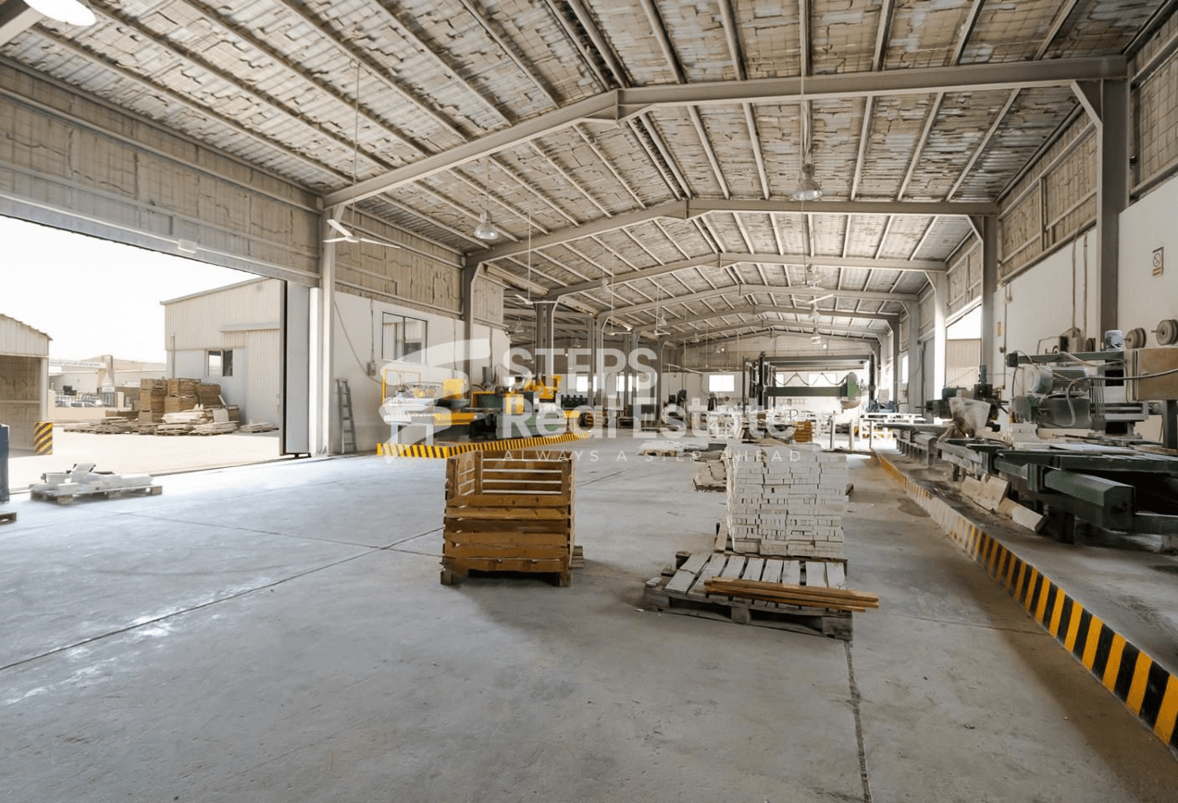 Marble Factory with Italian Block Cutters for Sale
