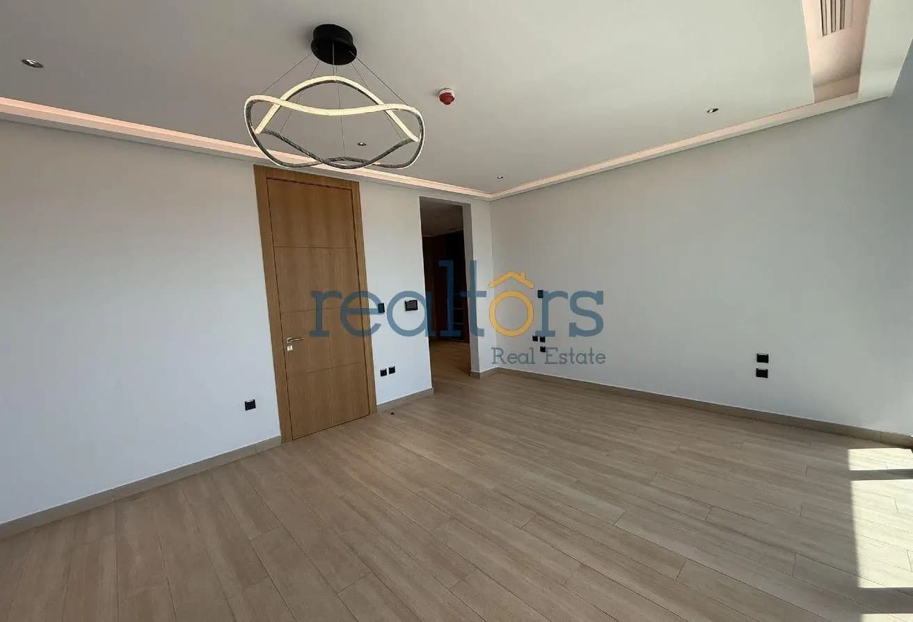 New Luxury Modern Villa I Private Pool I Elevator