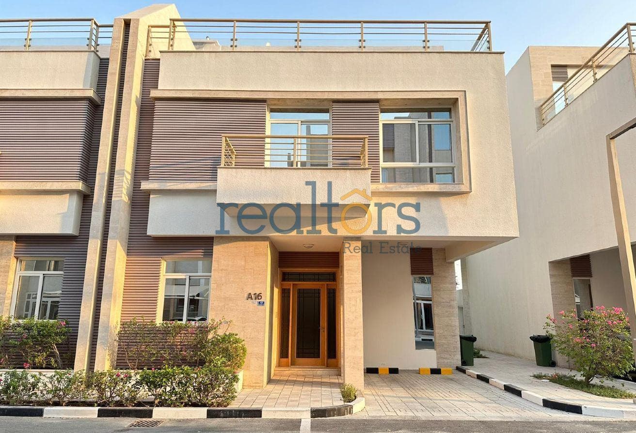 LUXURY FUSHISHED VILLA IN COMPOUND NEAR ASPIRE