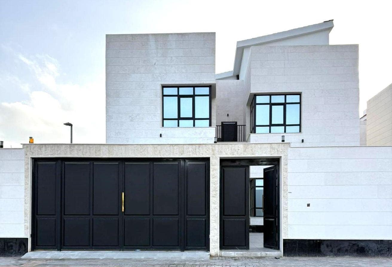 PREMIUM MODERN 7BR VILLA+LIFT | PRIME LOCATION