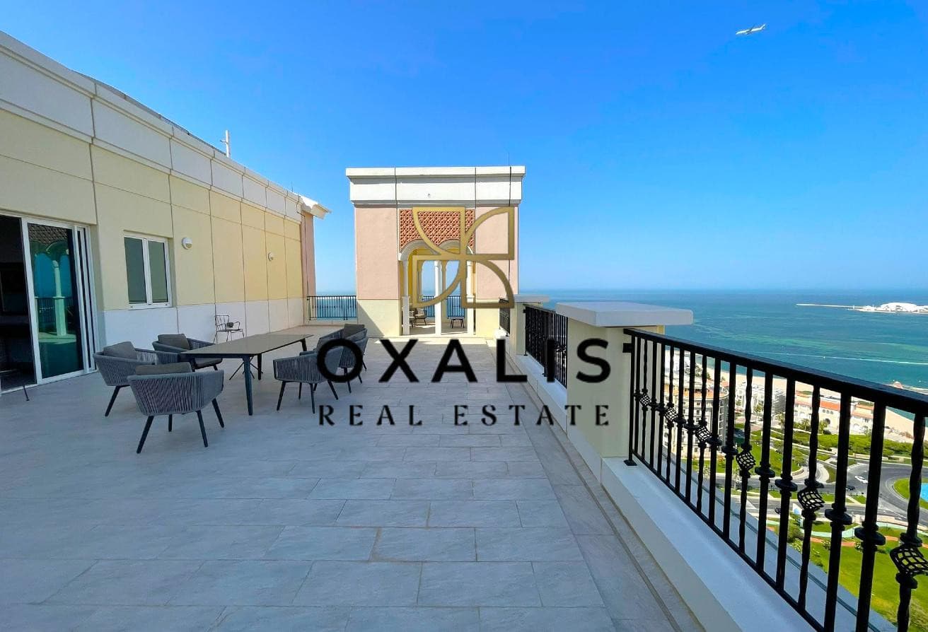 HUGE BALCONY | FURNISHED 2 BDR DUPLEX | BILLS FREE