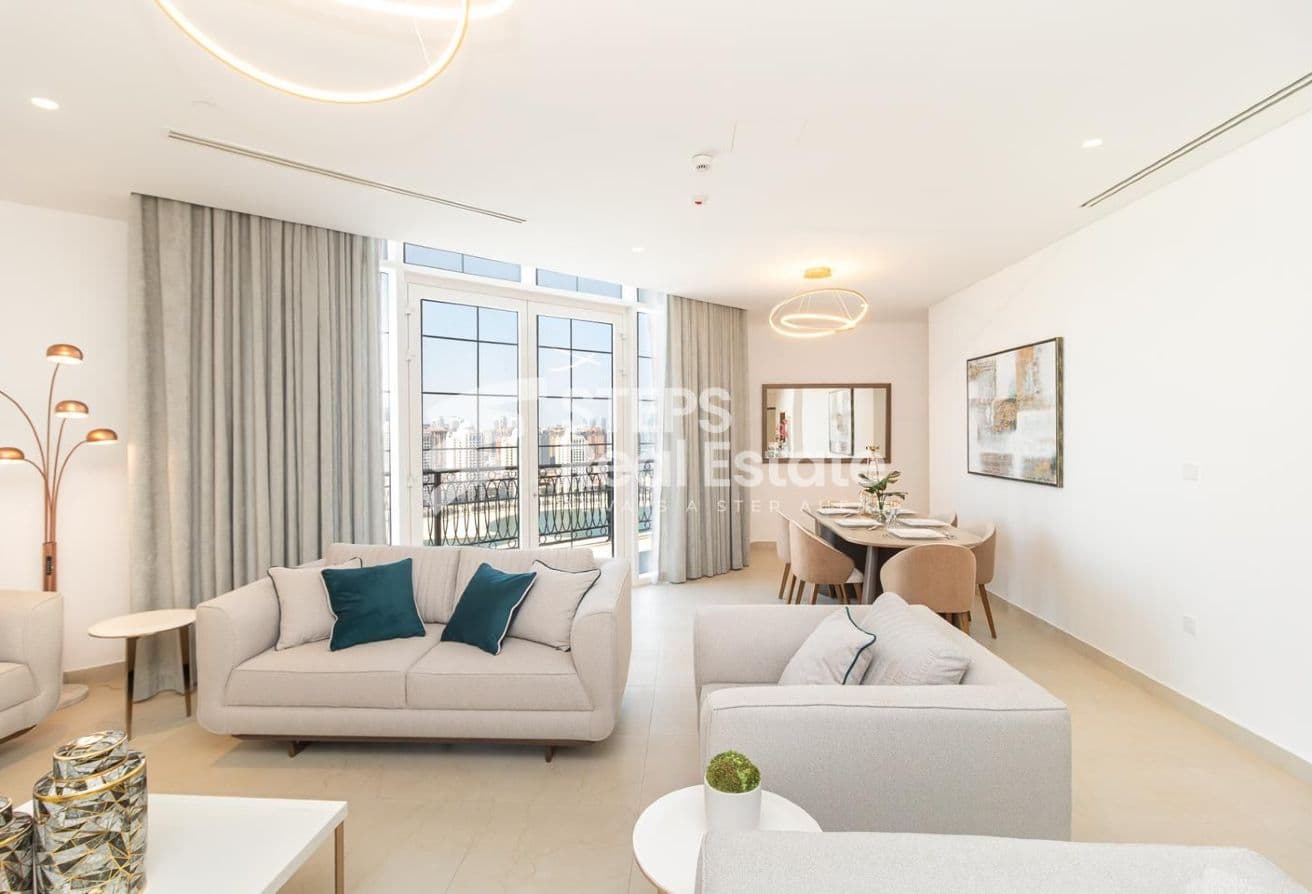 Luxury Penthouse with Maids Room for Rent