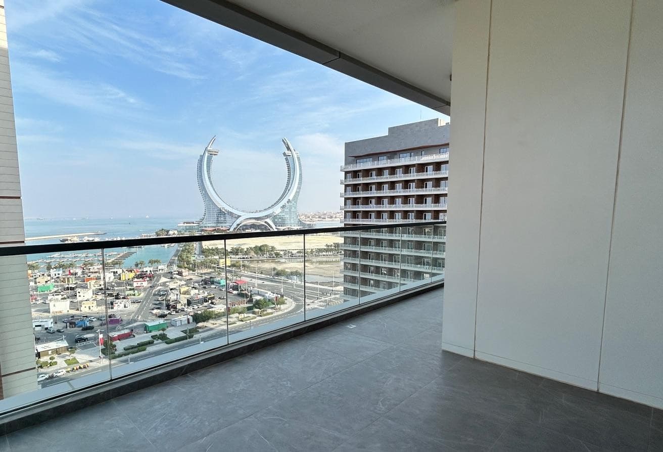 Luxury 2BR + Maid | Balcony Sea View Marina Lusail