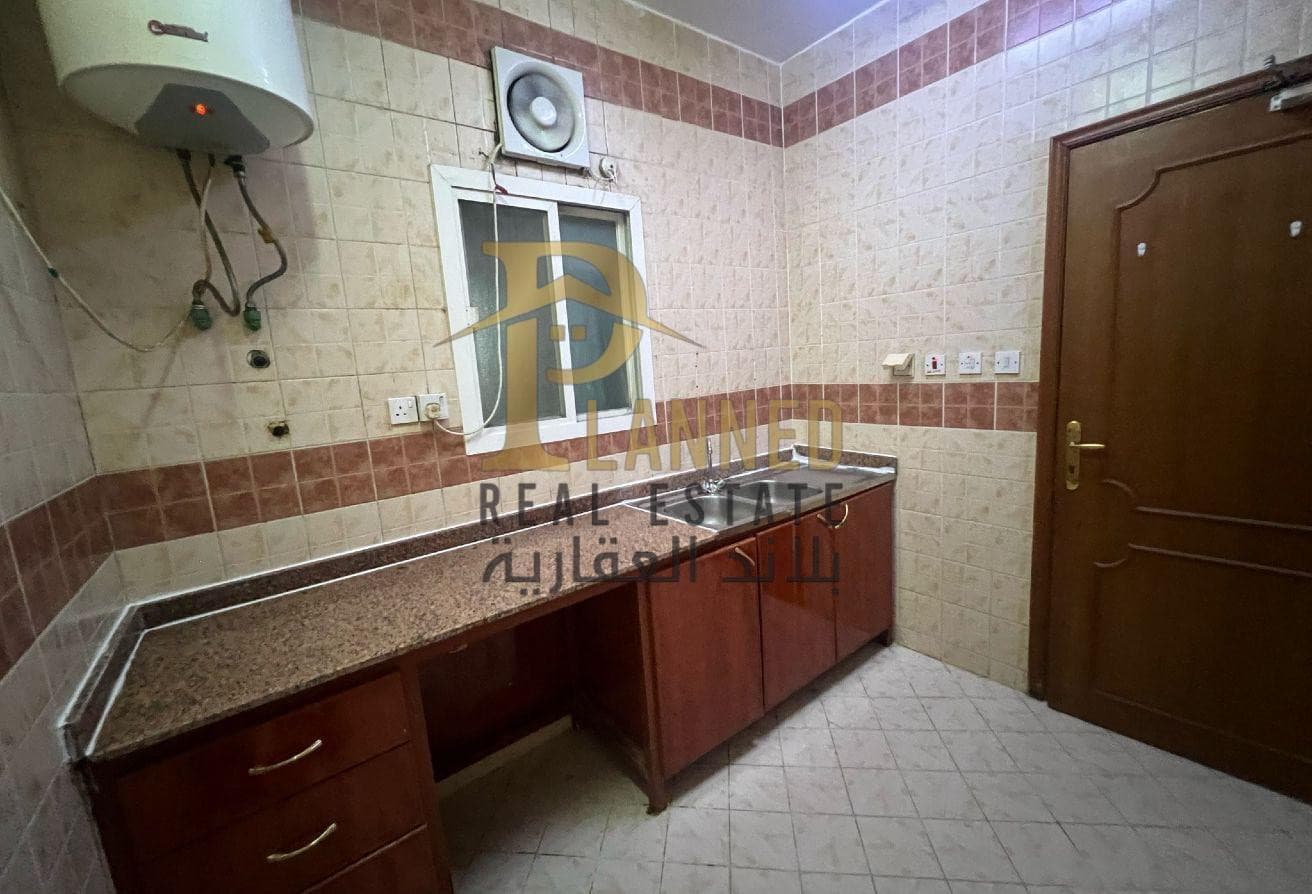 Unfurnished 2-Bedroom Apartment for Rent – Bin Omr