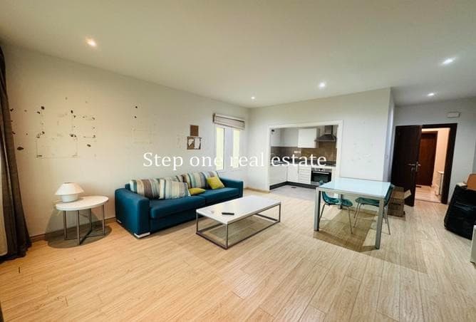 AMAZING ONE BEDROOM FULLY FURNISHED AND INCLUDING