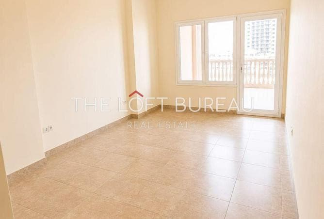 1BR APARTMENT | SEMI FURNISHED | PORTO ARABIA