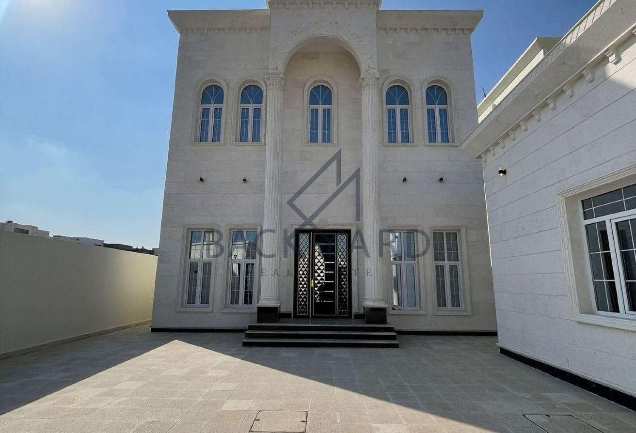 7BR Villa with Maid, Driver & Outdoor Majlis
