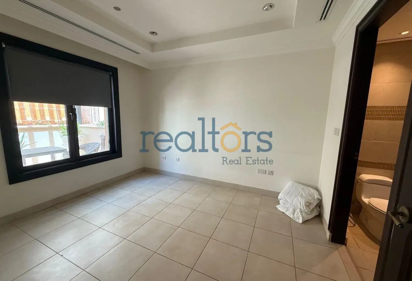For Sale 3BHK+Maid with Office Duplex Townhouse