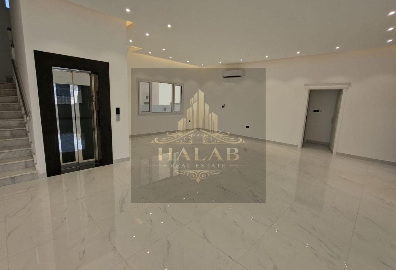 SPACIOUD Villa BRAND NEW IN AL WAKRAH