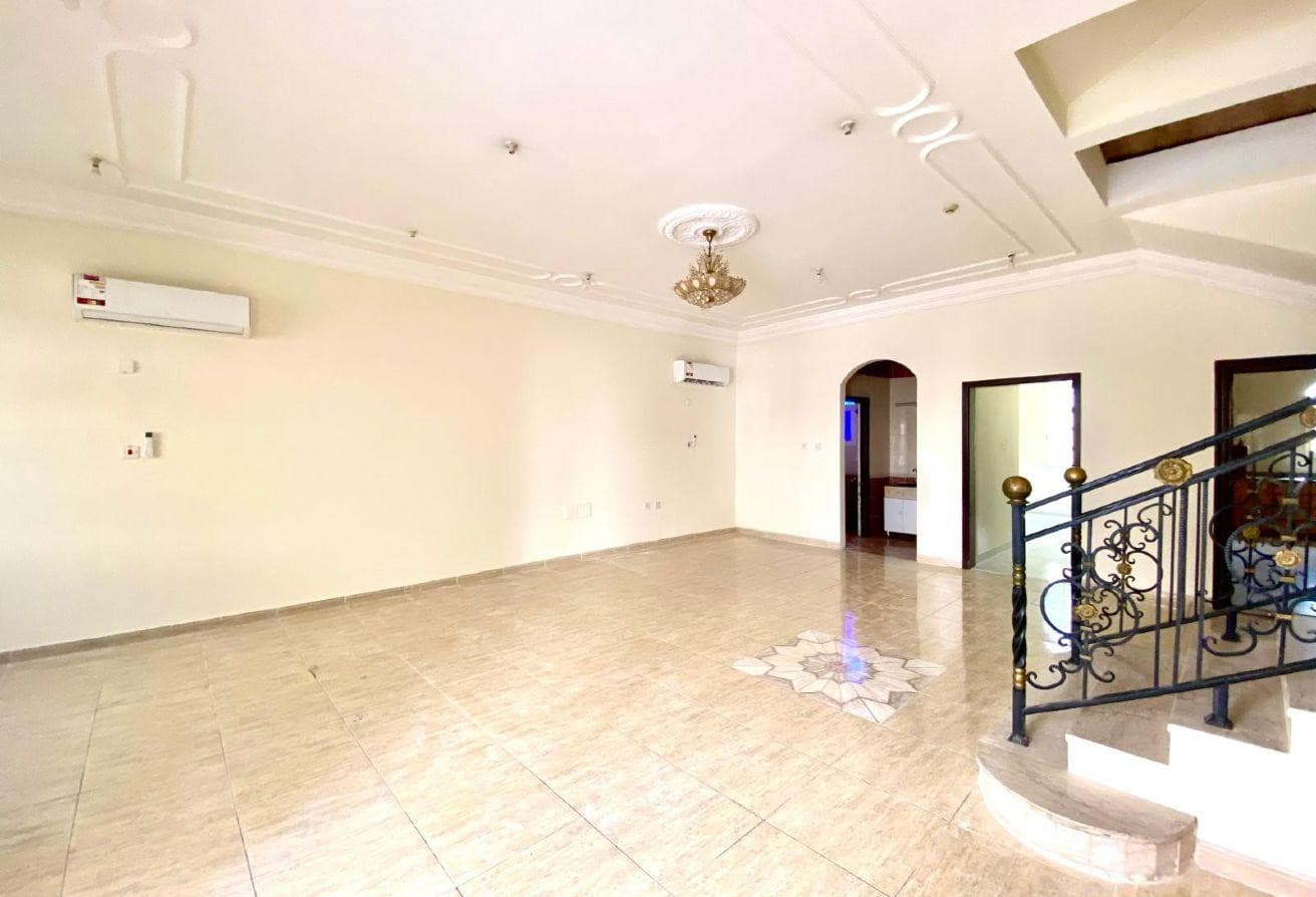 AMAZING 5 BEDROOMS VILLA AVAILABLE | UNFURNISHED
