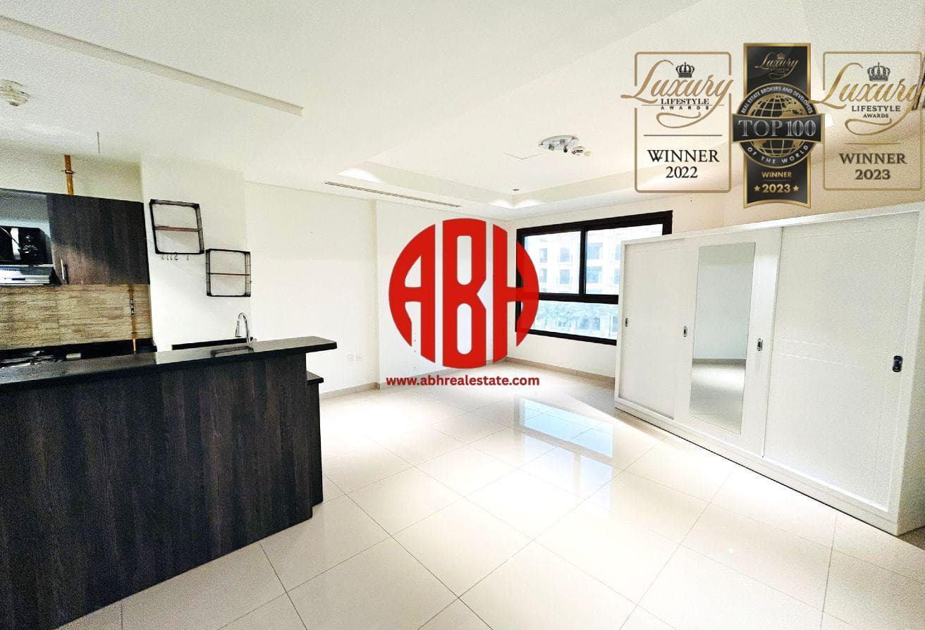 MODERN STUDIO | BALCONY | QCOOL FREE | POOL | GYM