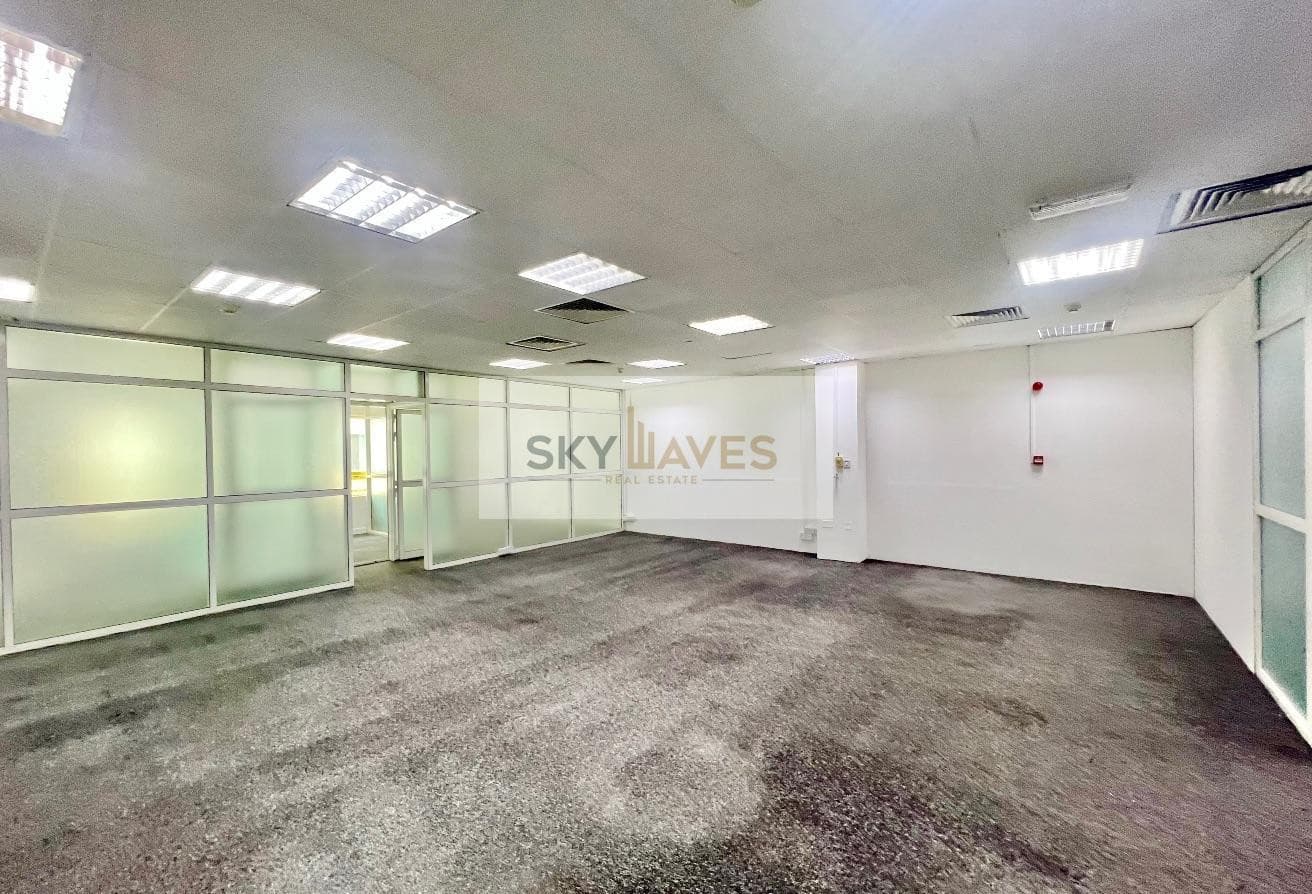 131 SQM OFFICE IN OLD AIRPORT NEAR METRO