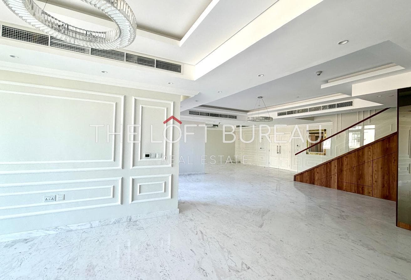 Stunning Penthouse// MARINA VIEW// GREAT DEAL