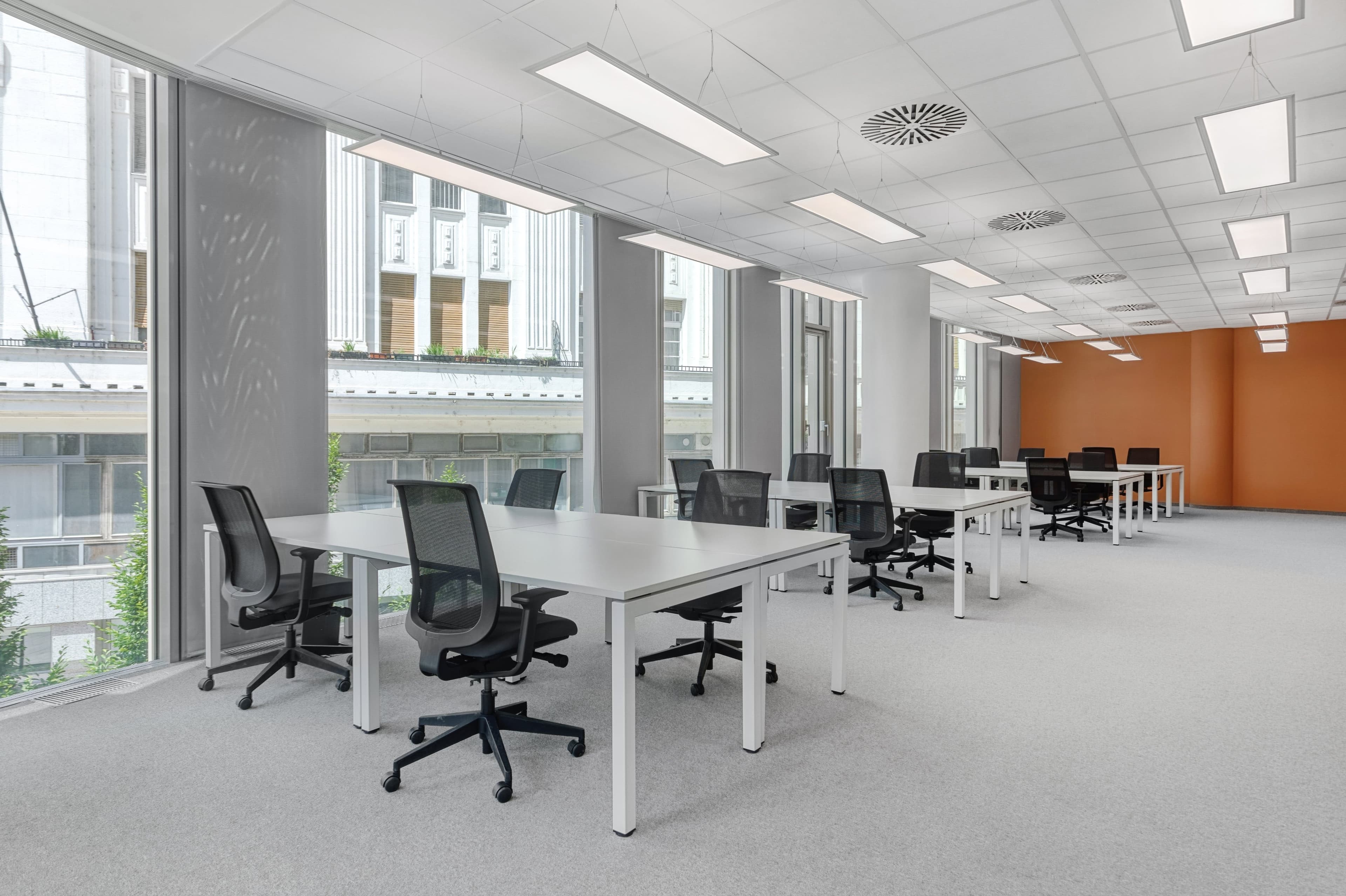 All-inclusive access to professional office space for rent for 15 persons in DOHA, The Pearl