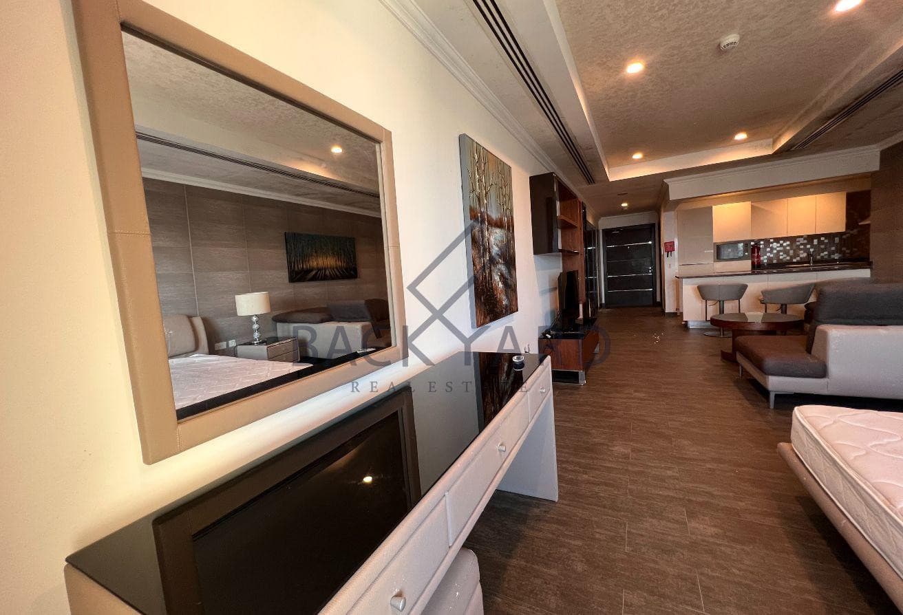 ELEGANT, SPACIOUS STUDIO | OCEAN VIEW .