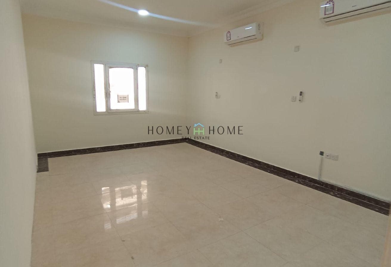 7 BHK Compound Villa for Staffs in Markhiya