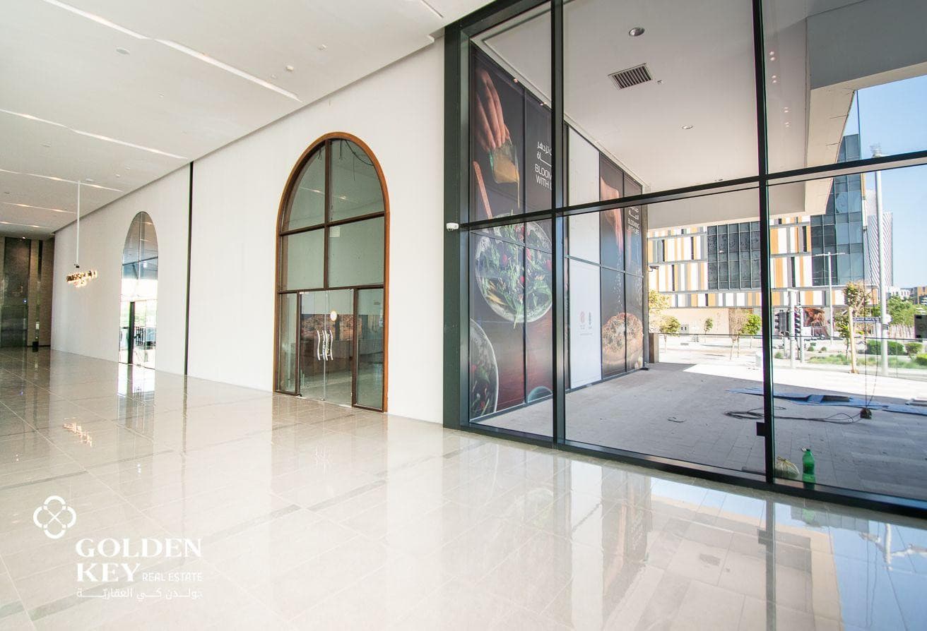 Fitted Shop with Terrace – Lusail Boulevard
