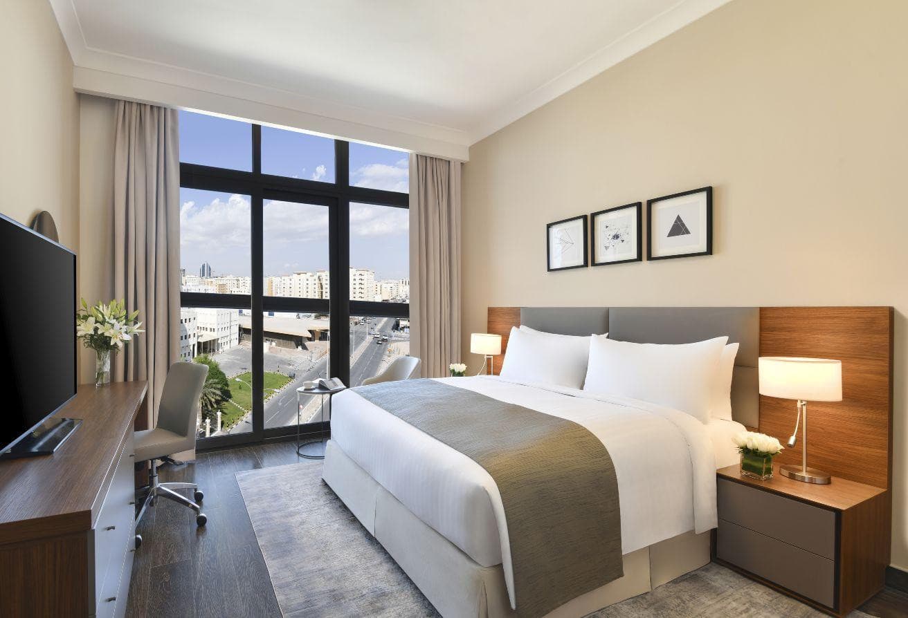 Elegant 1 Bedroom | Fully Furnished | Balcony