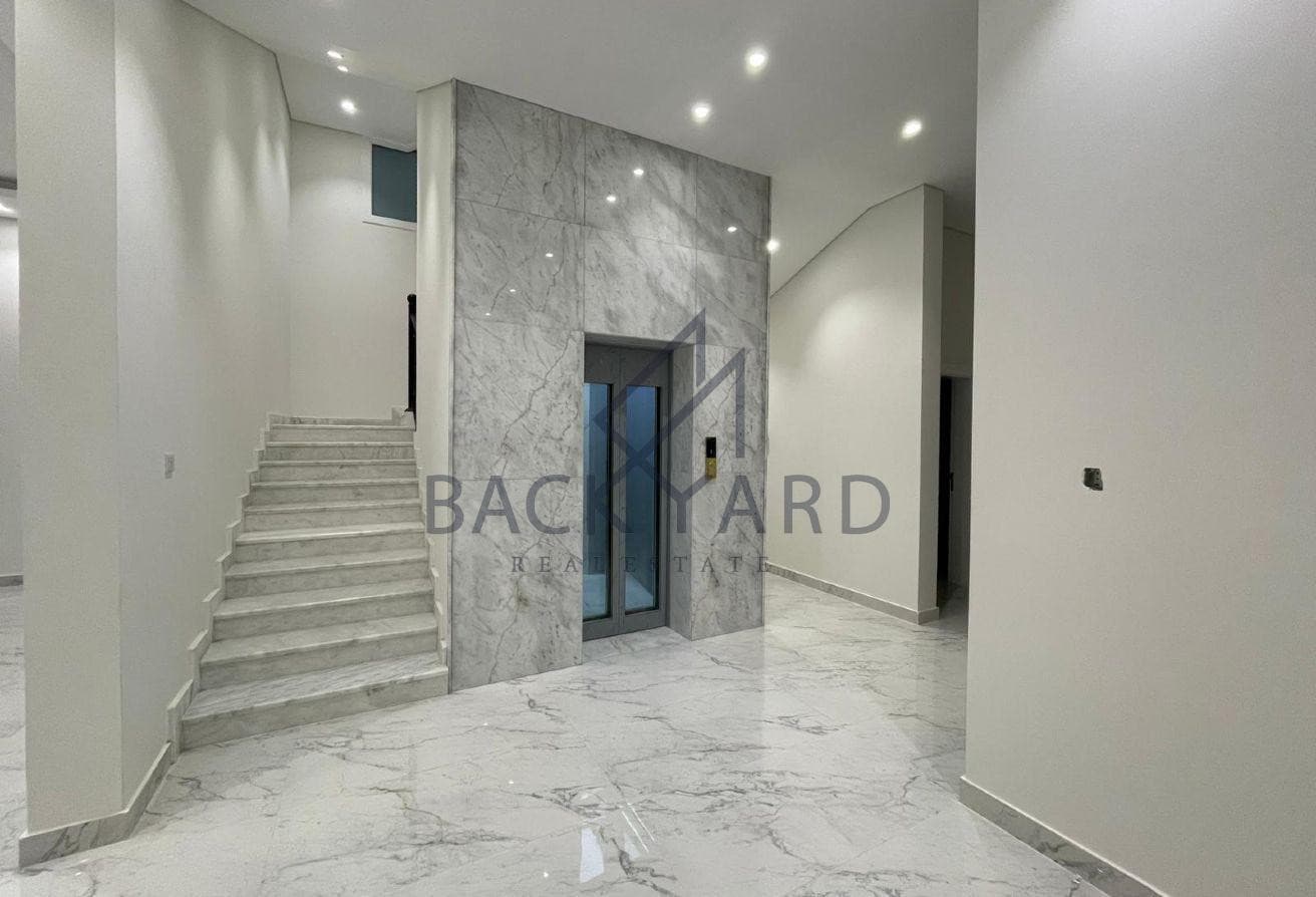 Luxury Super Deluxe Villa on Main Road – Al Khor