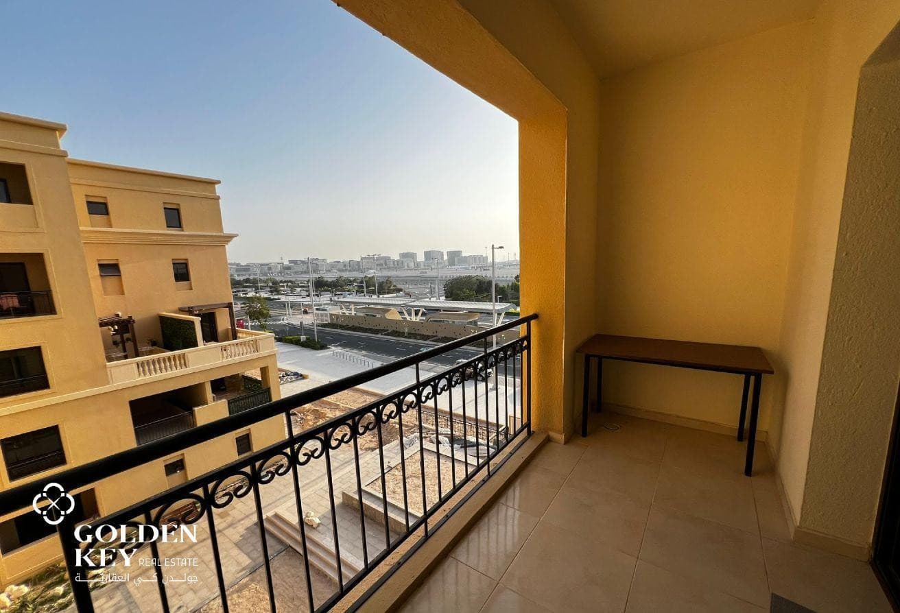 Spacious 1 Bedroom | Fully Furnished | Foxhills