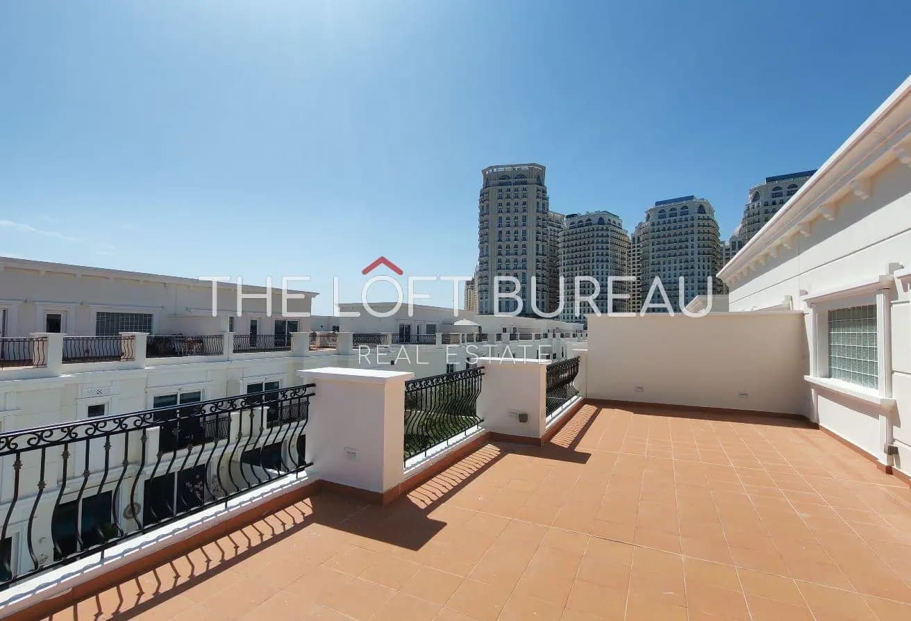 Spacious Family Villa with Qatar Cool and Month