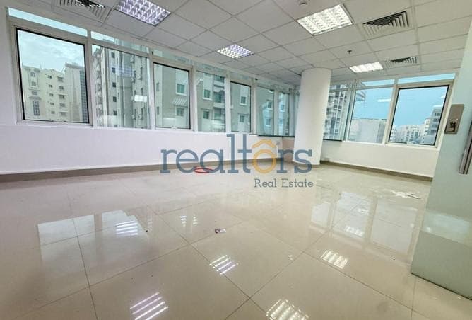 Bright Office with Partitions on C Ring Road