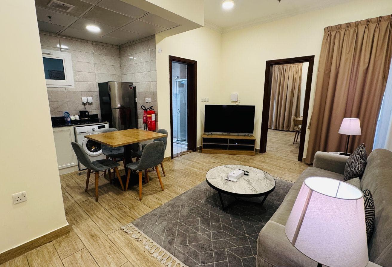 1BHK Serviced Apt | Fully Furnished with Balcony