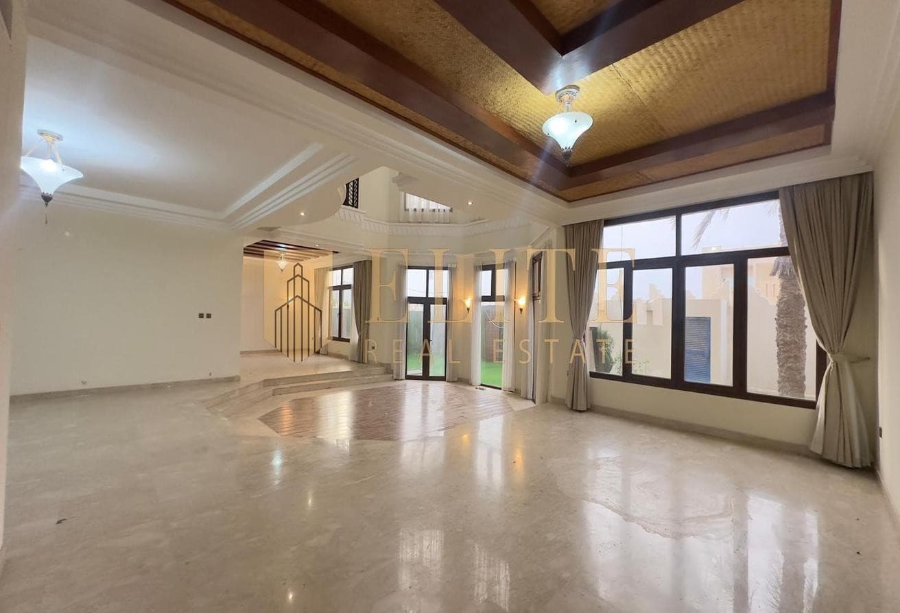 Luxury Lagoon View Villa | 5 Master Bedrooms | Ele