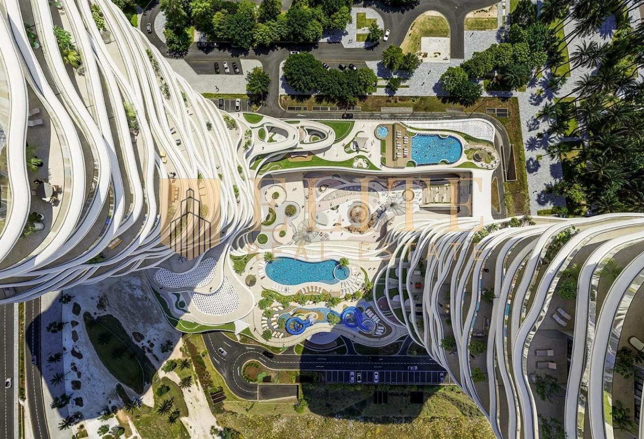 Sea View Luxury Apartment in Skyline Lusail