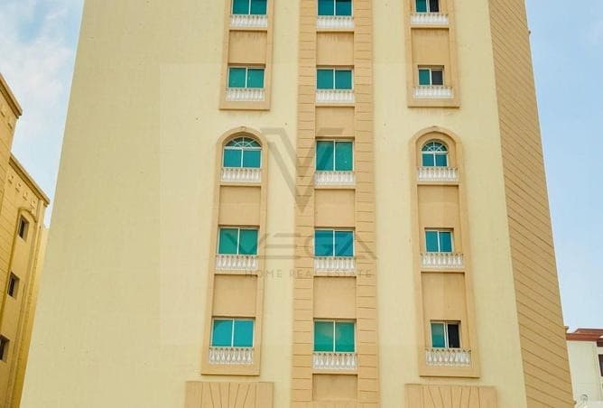 Fully Furnished 1BHK in Um Ghwailina