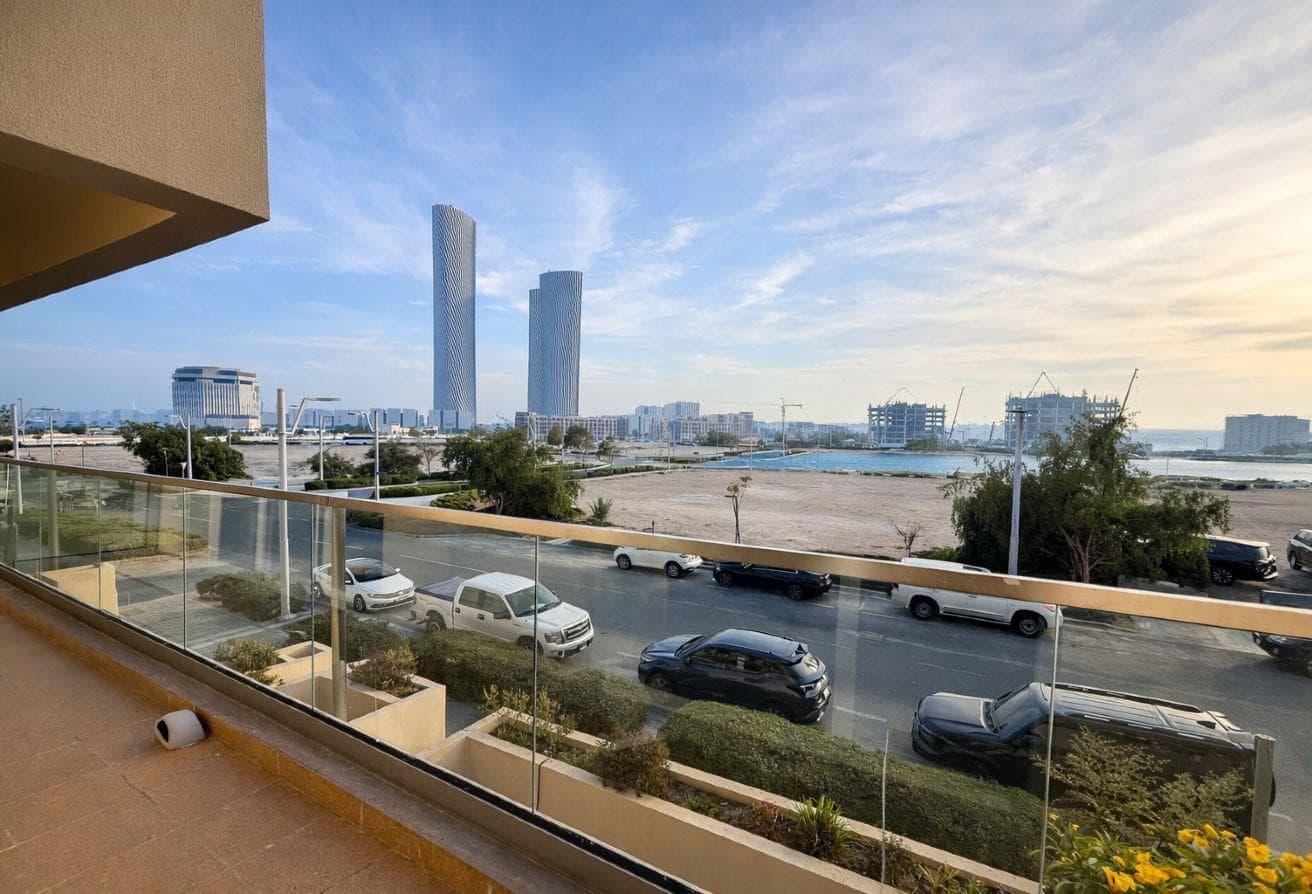 BEST OFFER | SPACIOUS TWO BDM APT | LARGE BALCONY