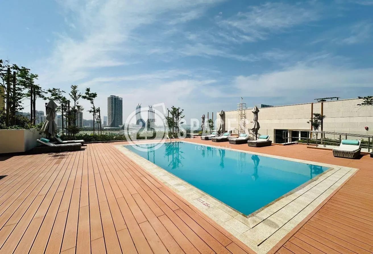 Great Deal I 1 Bdm Apt Balcony I Crystal Walk View