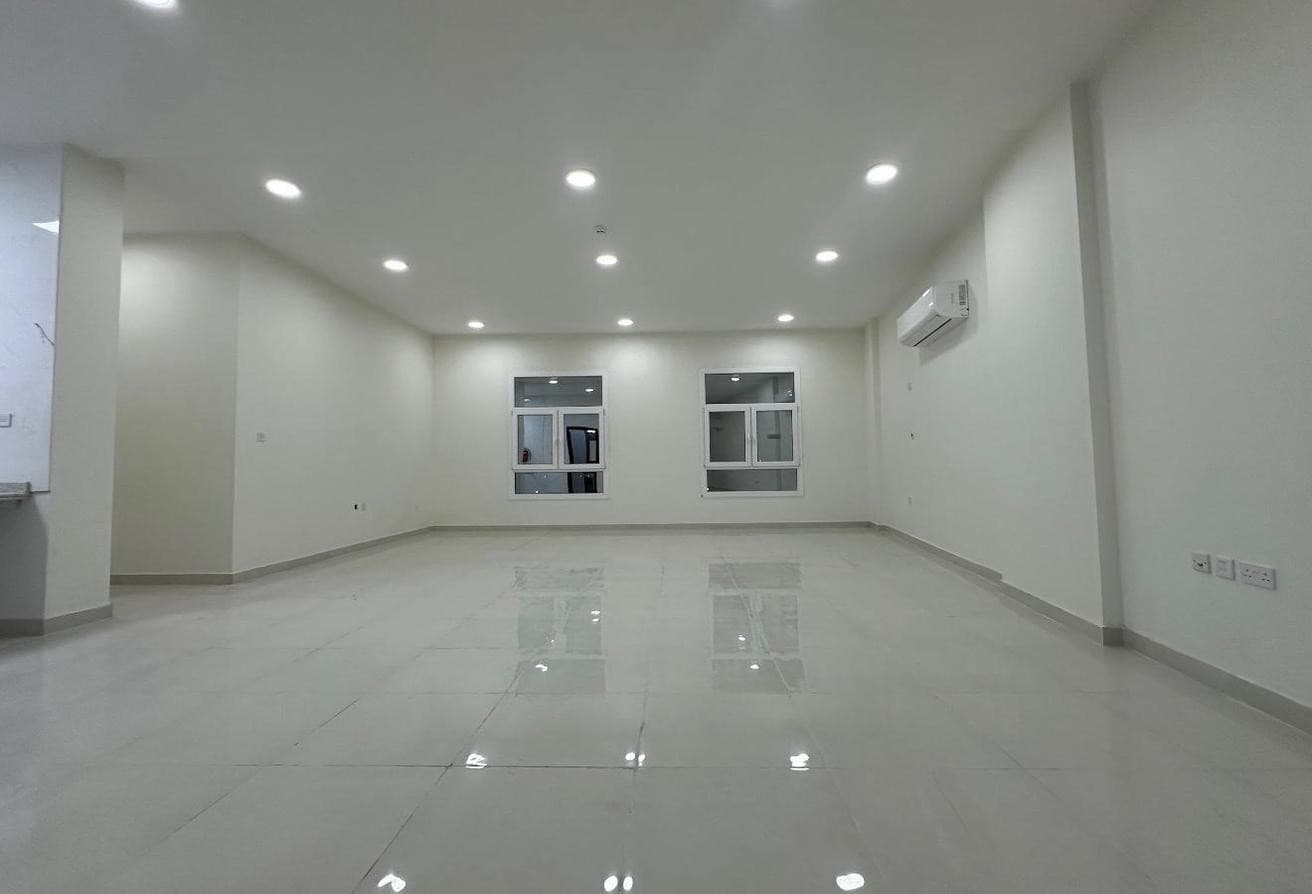 Nice 1bhk apartment at corniche opposite meseum
