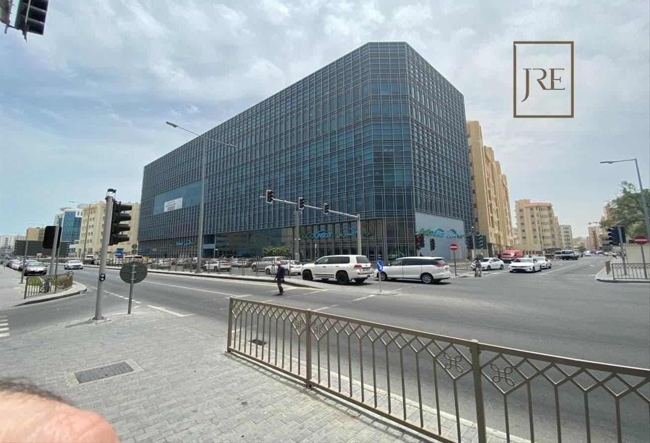 Nice Interior Office Spaces in Lulu Bin Dirham